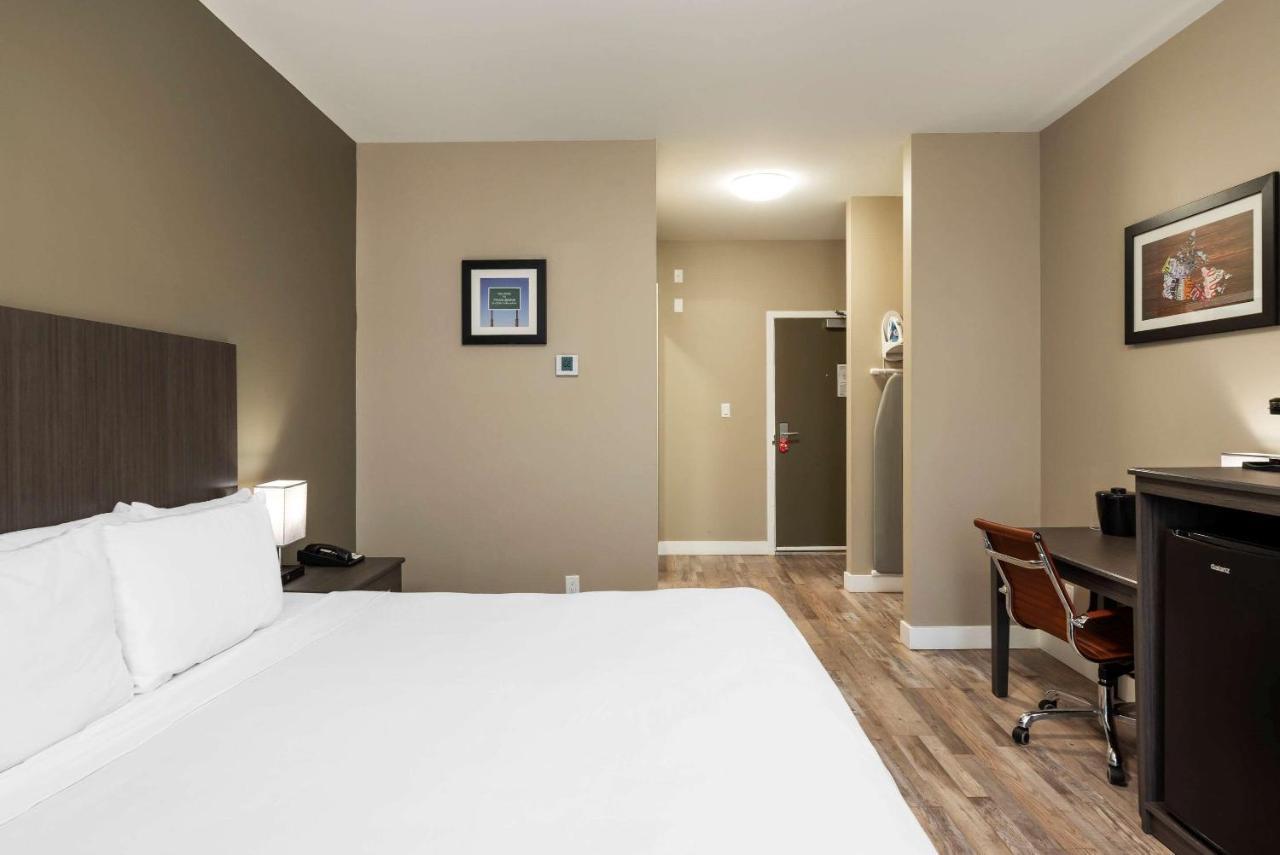 Econo Lodge Prince George Eksteriør billede